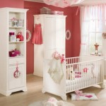 décoration chambre bébé rouge