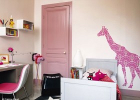 idée déco chambre garçon violet
