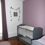 déco chambre bébé gris et violet