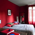 décoration chambre gris et rouge