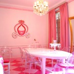 décoration salle à manger rose