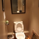 décoration wc - toilettes jaune